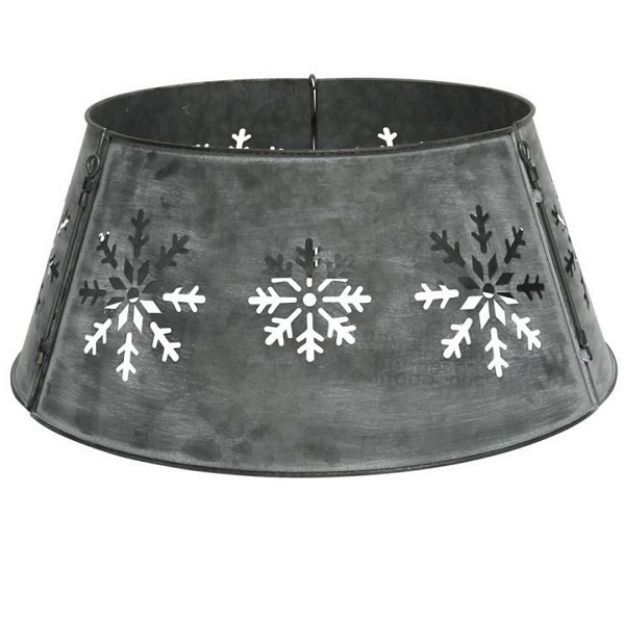 Picture of SILVER METAL TREE SKIRT